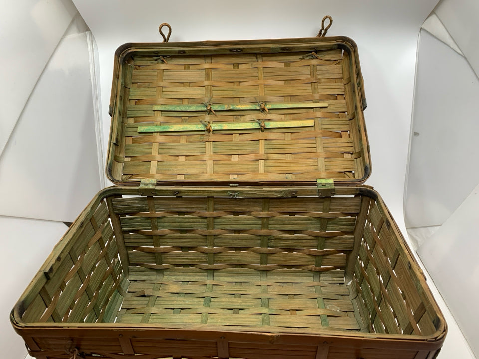 RED WICKER BASKET W/LOCKABLE LID.
