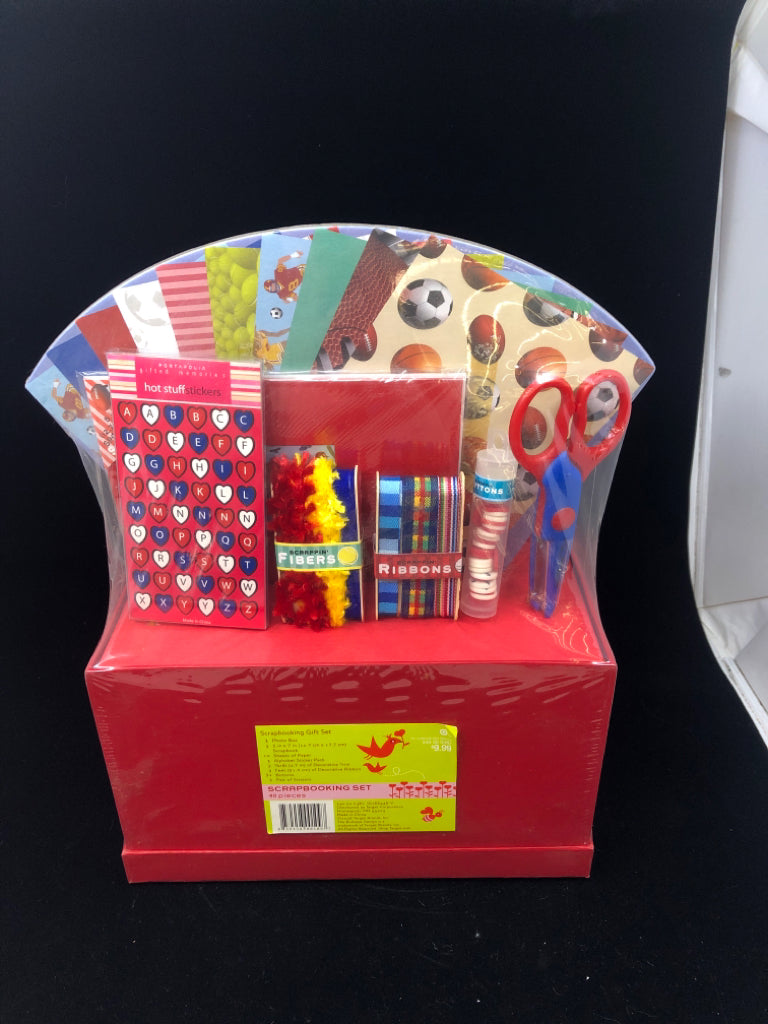 NIP SCRAPBOOKING SPORT SET.