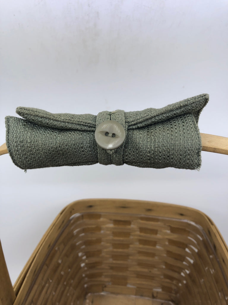 2000 HANDLE BASKET, PROTECTOR & GREEN HANDLE WRAP.