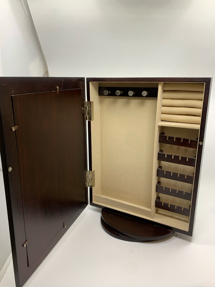 DK WOOD SPINNING JEWELRY BOX W/PHOTO FRAME.