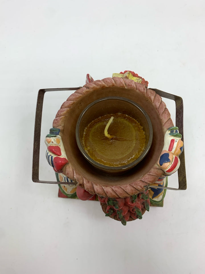 PATRIOTIC APPLE BASKET VOTIVE HOLDER.