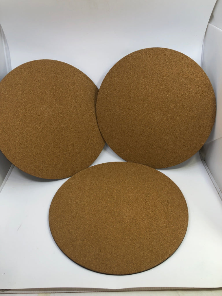3 ROUND SANTA CORK BACK PLACEMATS.
