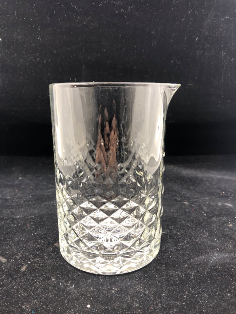 SMALL GLASS PITCHER W NO HANDLE.