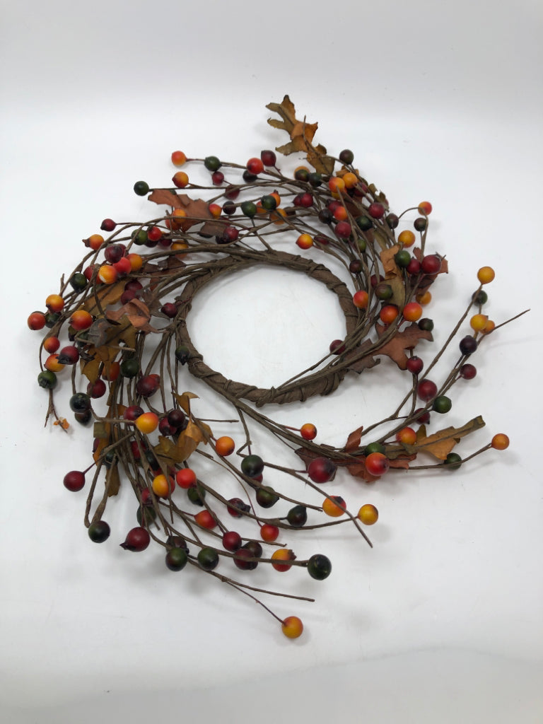 ORANGE BERRIES & LEAVES CANDLE RING.