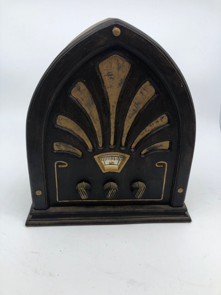 CERAMIC DECORATIVE RADIO.