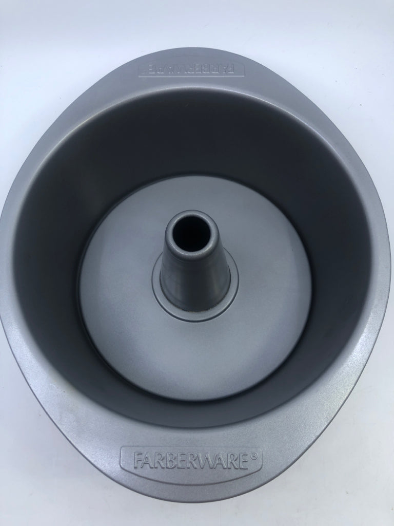 2 PC STAINLESS TUBE BUNDT PAN.