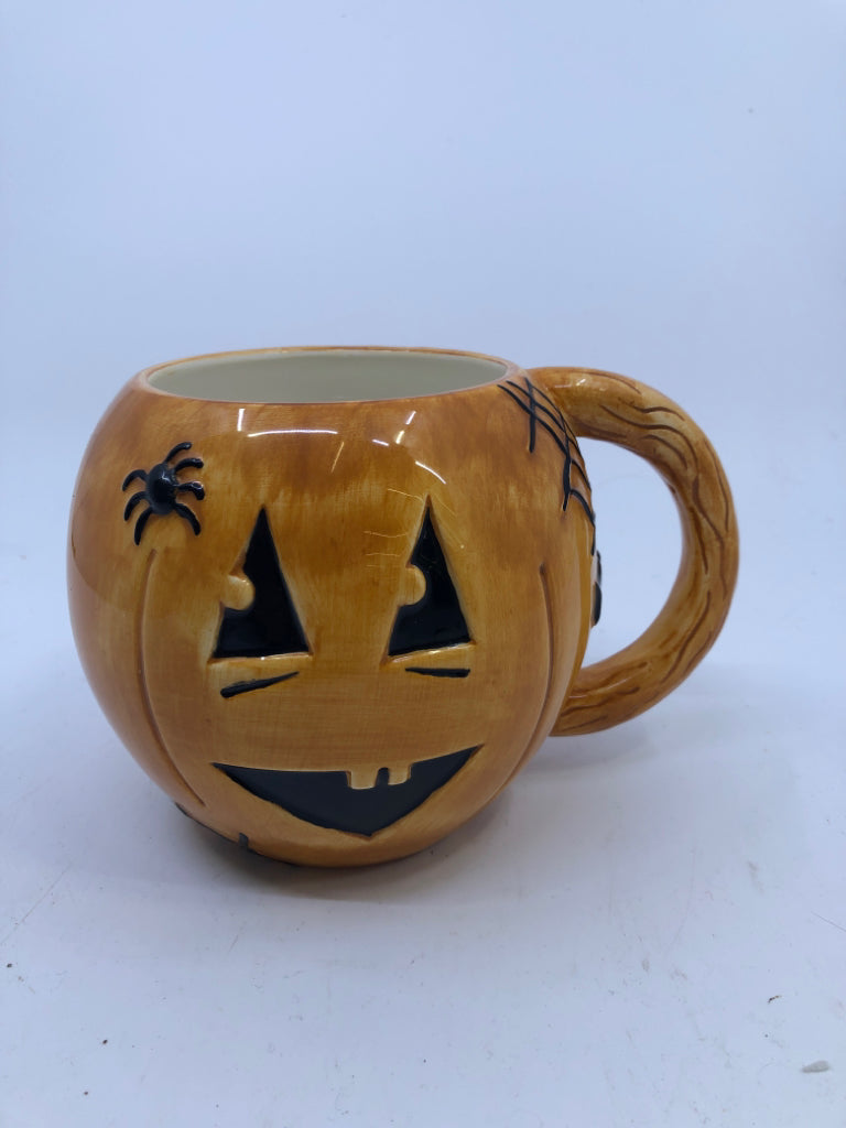 LARGE JACK O LANTERN MUG.