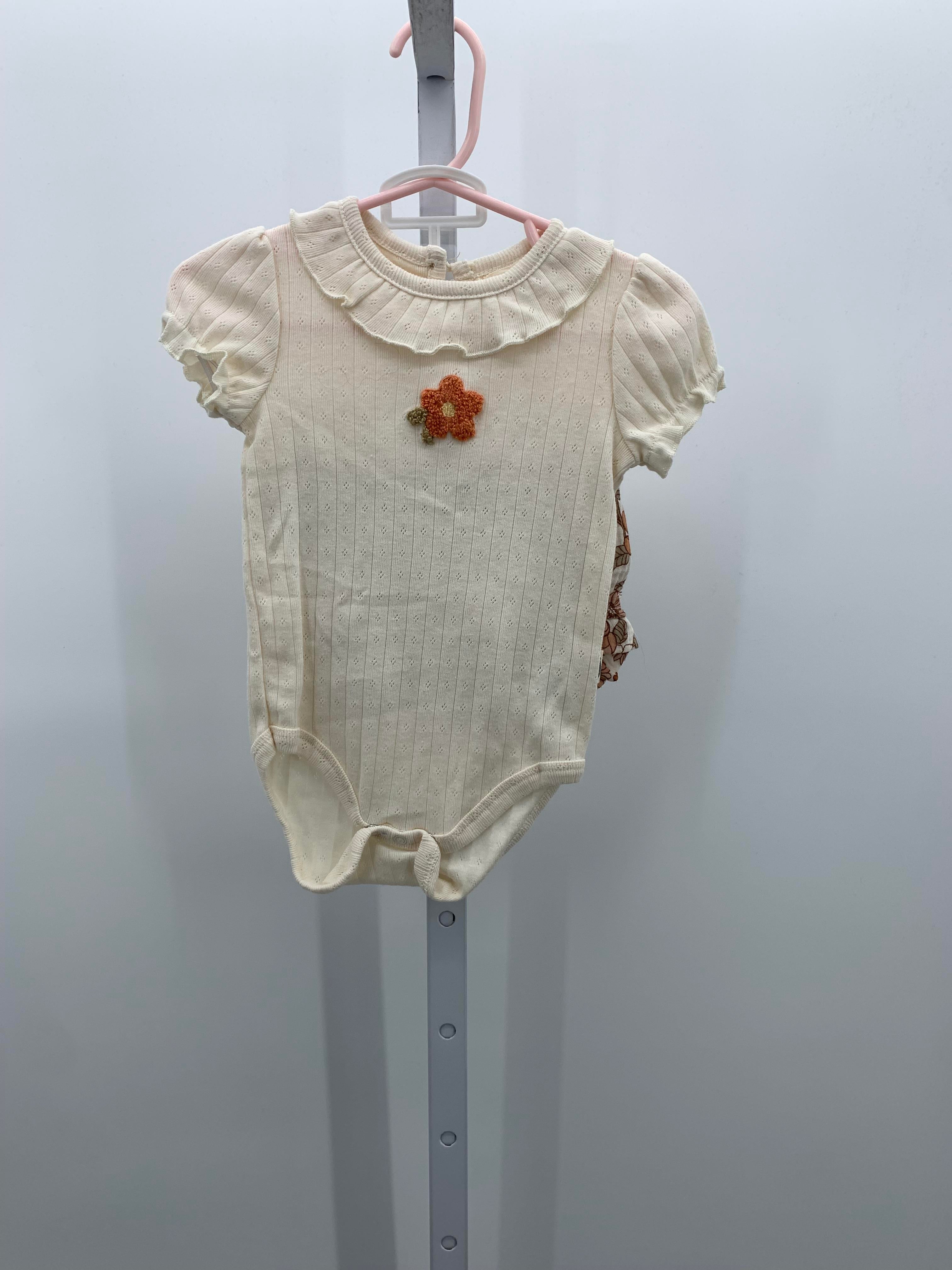 Rabbit + Bear Size 6-9 mon Girls 2 Pieces