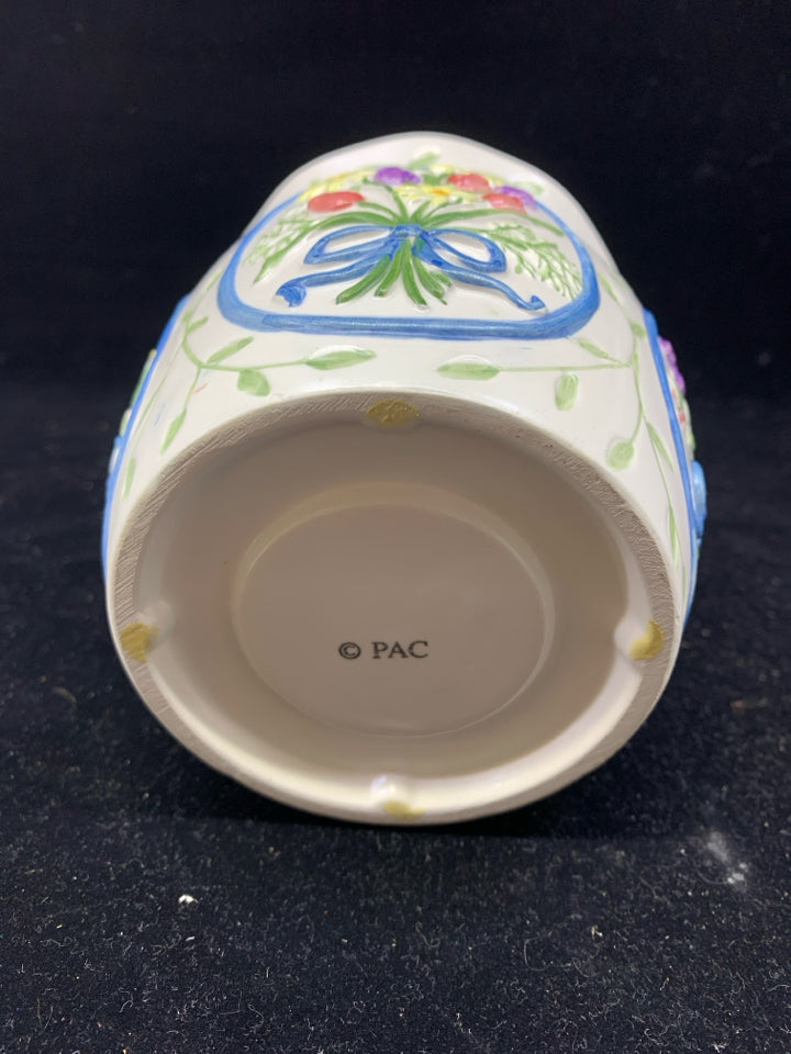 WHITE BOUQUET OF FLOWERS WAX WARMER.