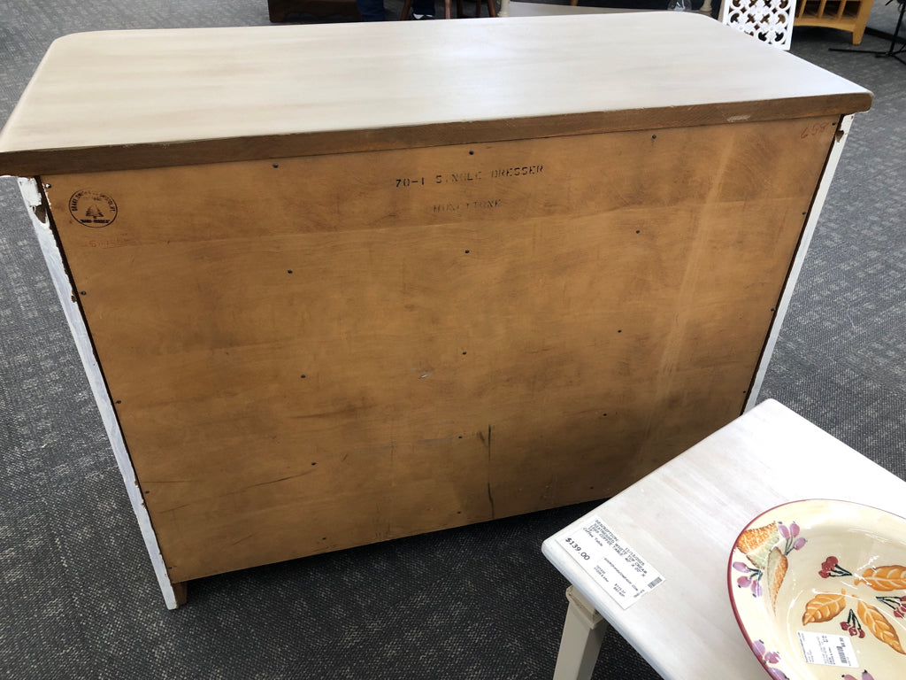 PAINTED WHITE 5 DRAWER WOOD TOP GOLD ACCENTS DRESSER.