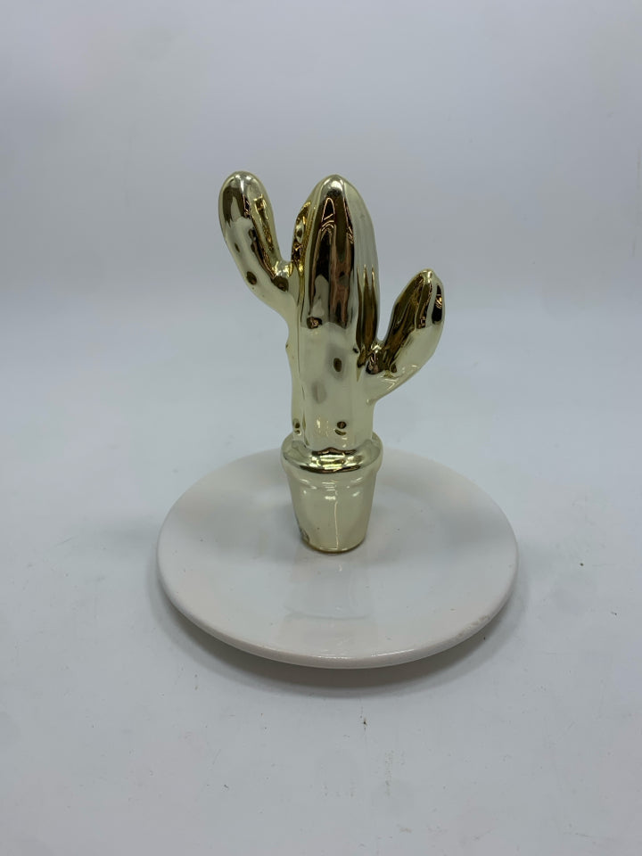 GOLD CACTUS RING HOLDER W/WHITE CATCH-ALL DISH BASE.