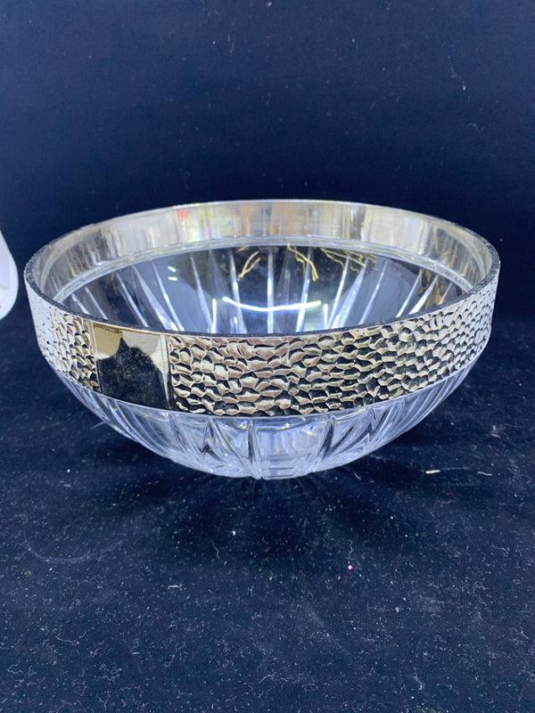 RIBBED GLASS BOWL WITH SILVER TOP.