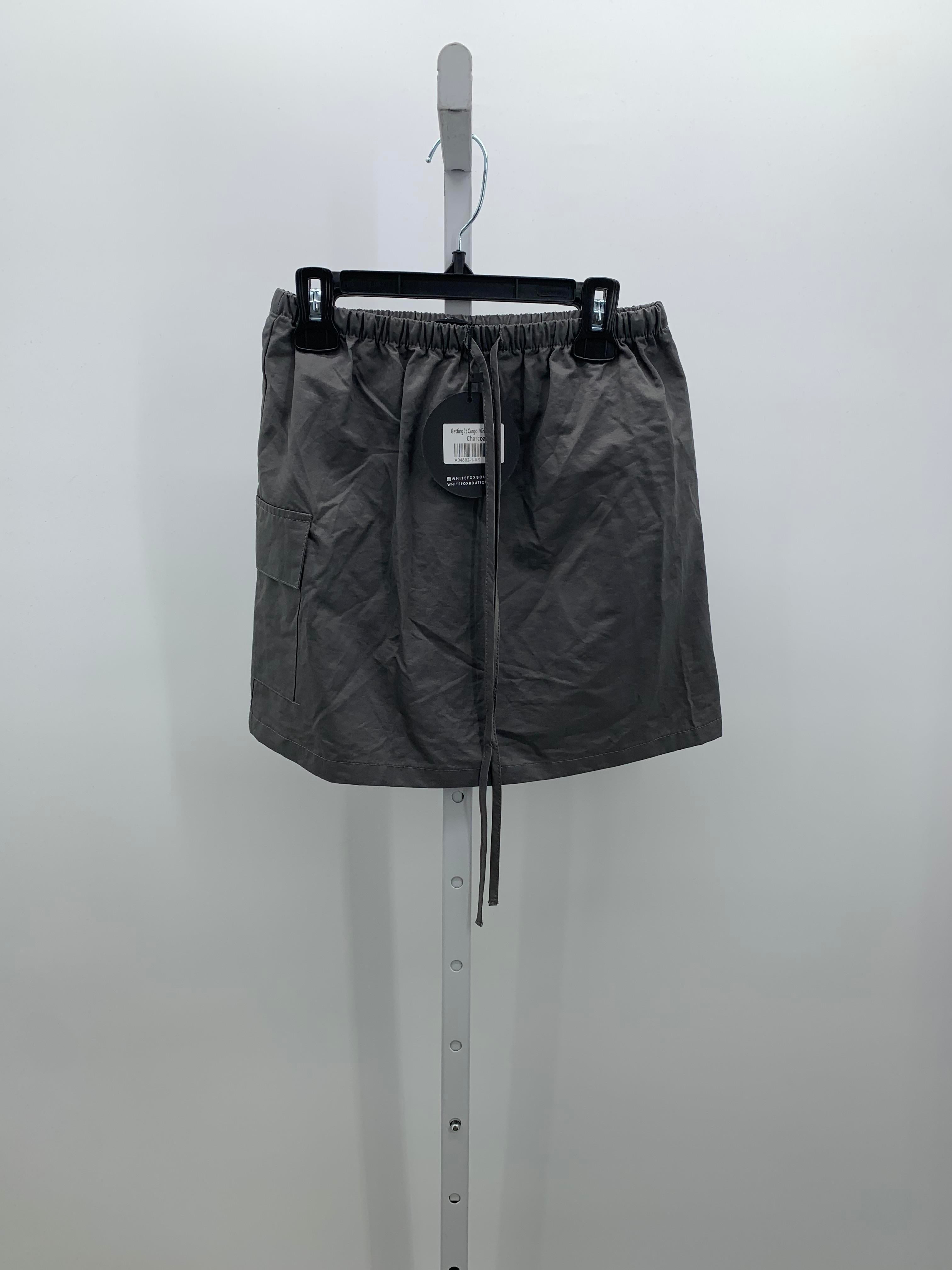 Size X Small Juniors Skirt