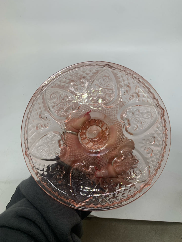 VTG KID MAYLAYSIA PINK FOOTED COVERED DISH W/ HEART/ROSE PATTERN.