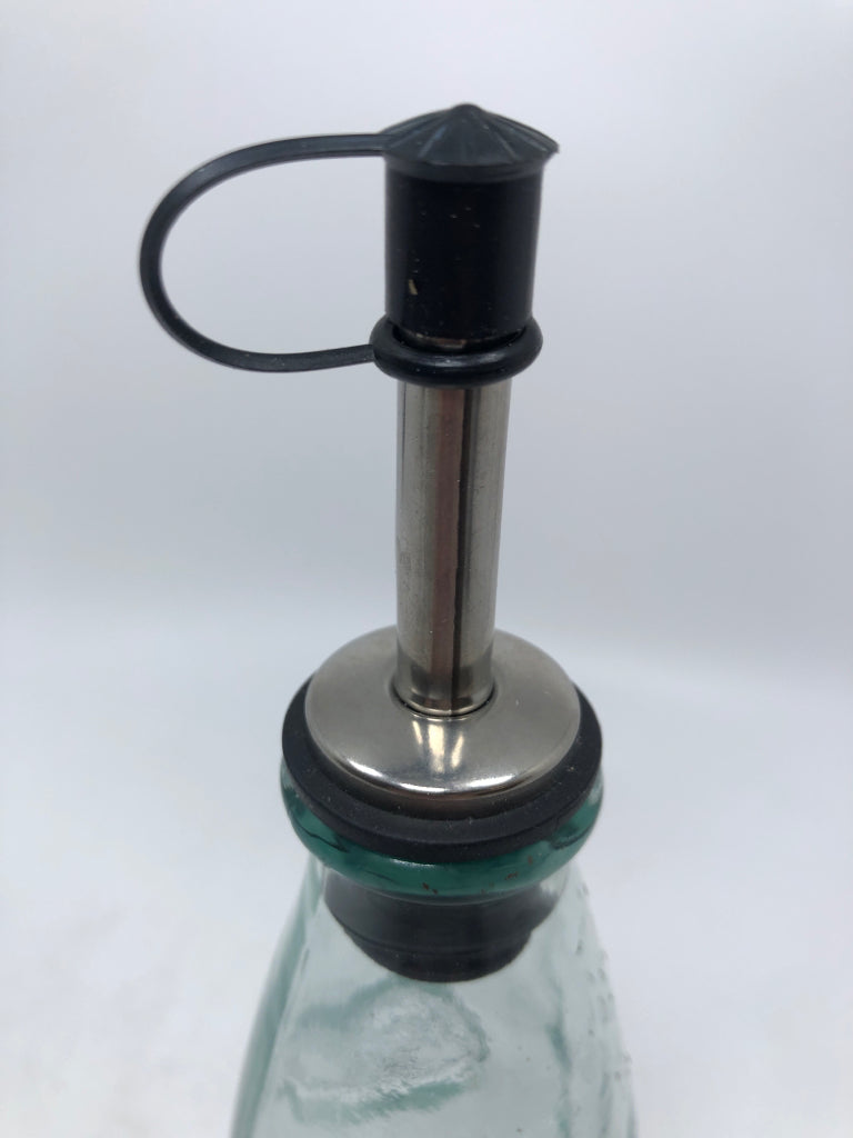 RECYCLED GLASS OIL DISPENSER.