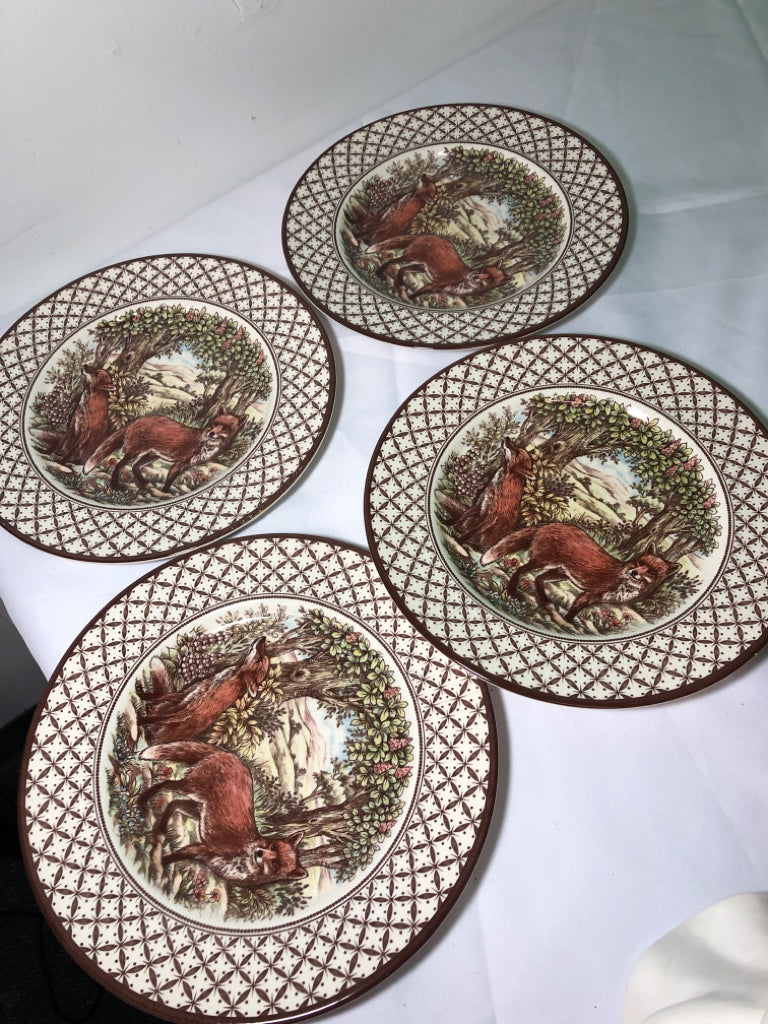 8PC FOX PATTERN DINNER SET- 4 LUNCH PLATES, 4 DINNER PLATES.