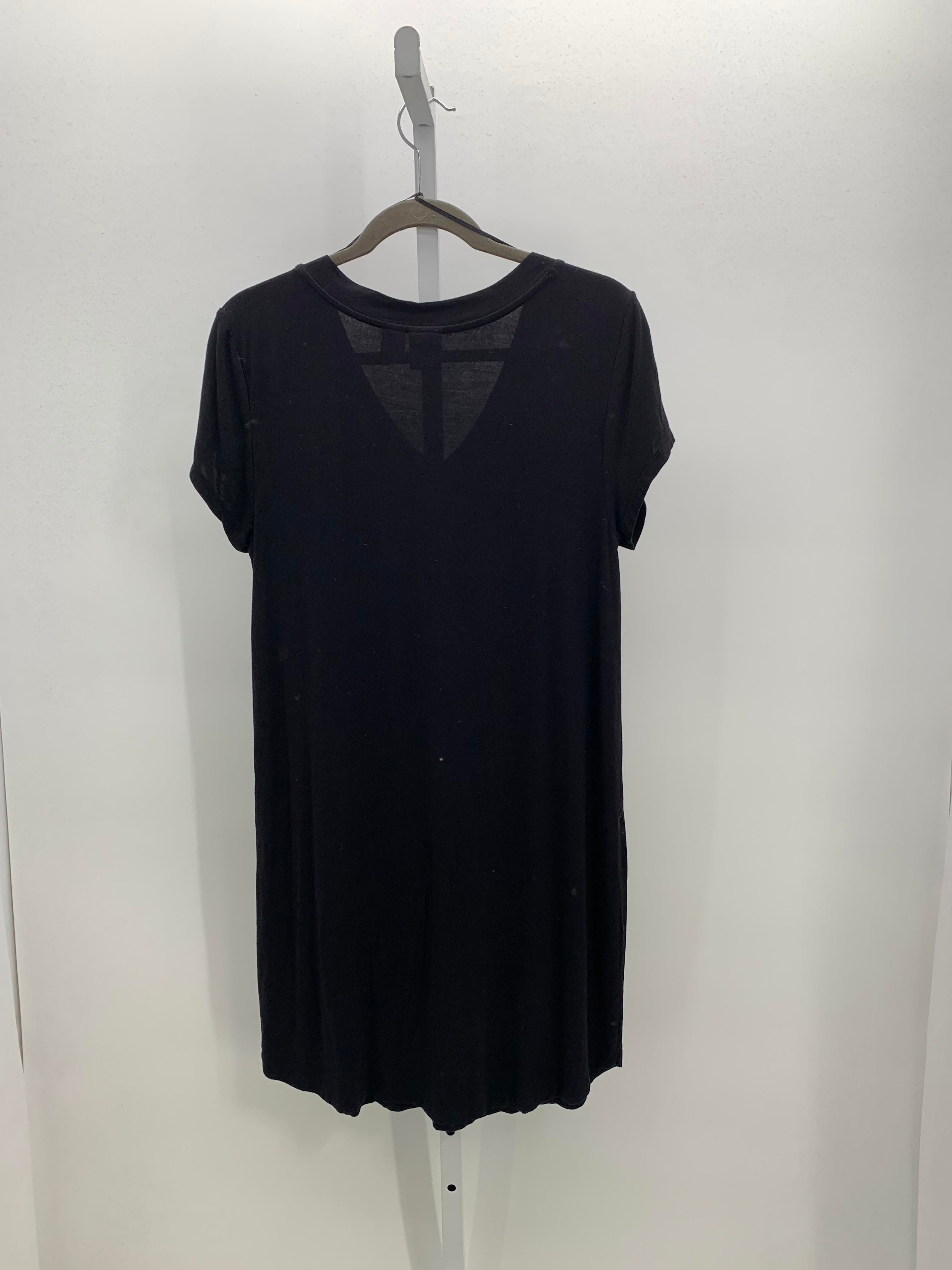 Size Large Misses Short Sleeve Dress