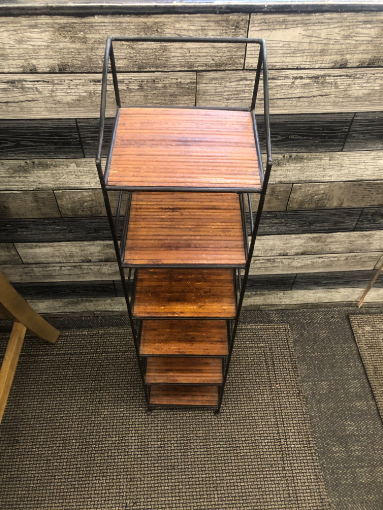 6-TIER BAMBOO SHELF.
