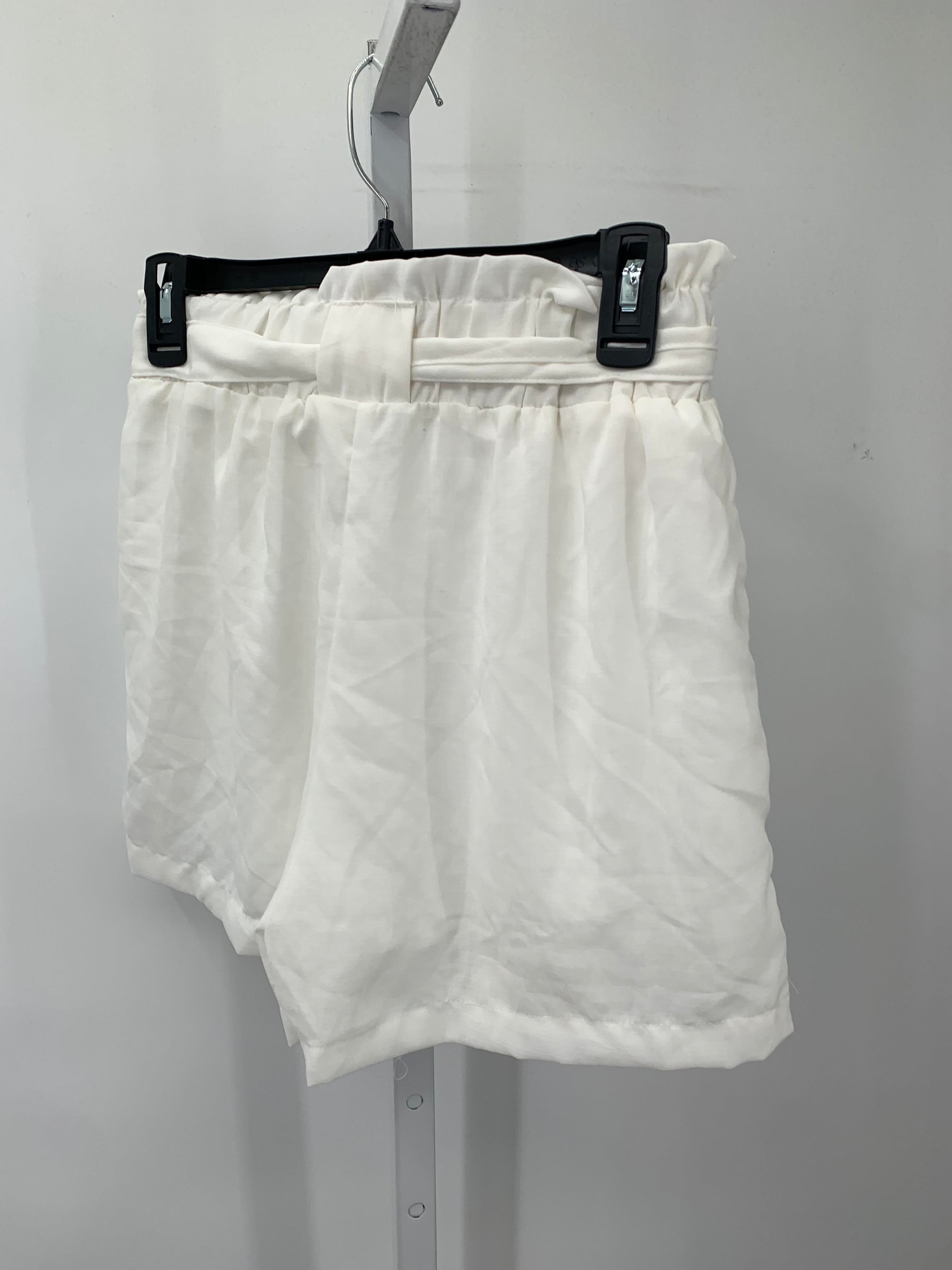 Size Medium Misses Shorts