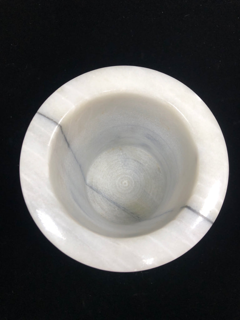 MARBLE BOTTLE CHILLER.