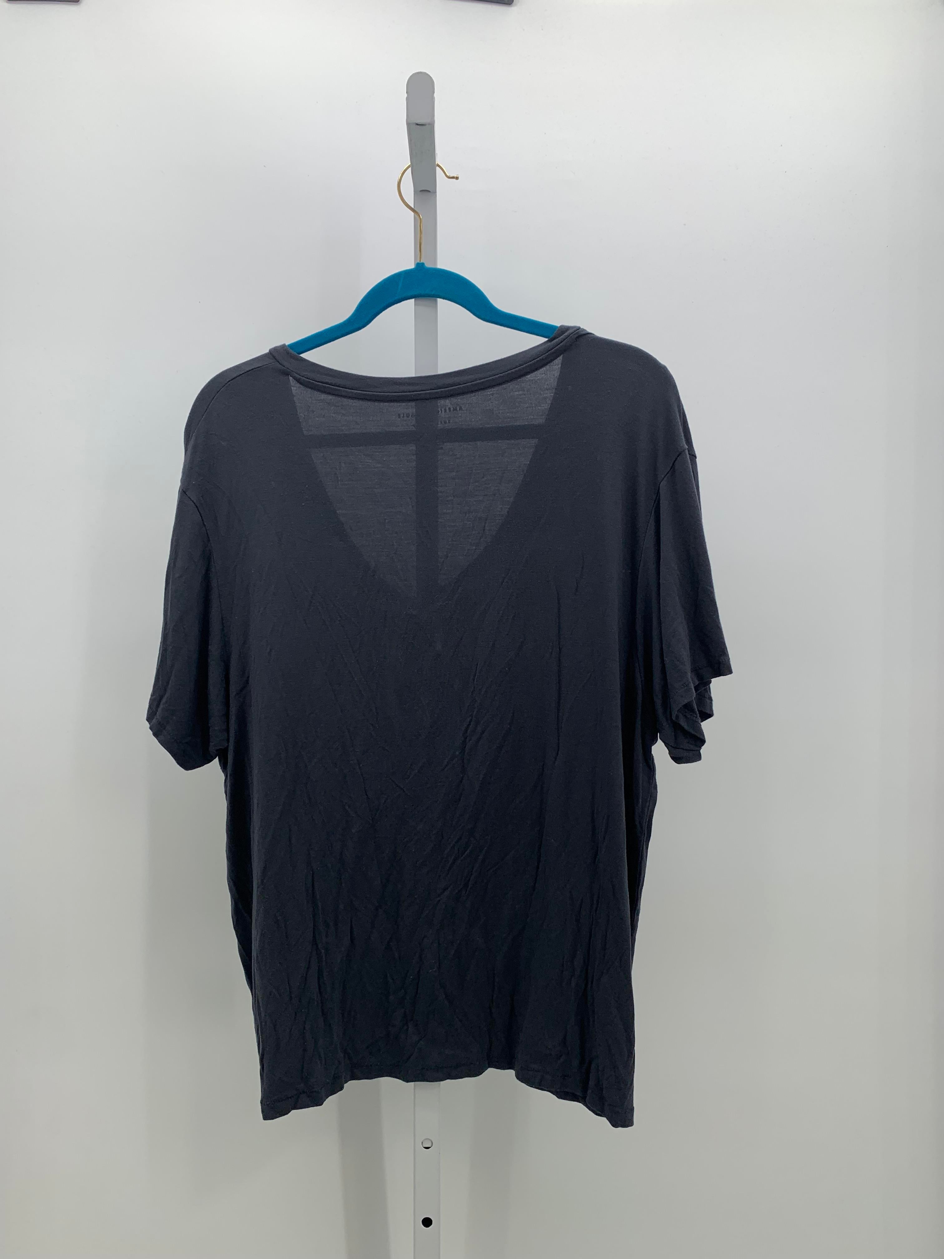 American Eagle Size Medium Misses Short Sleeve Shirt