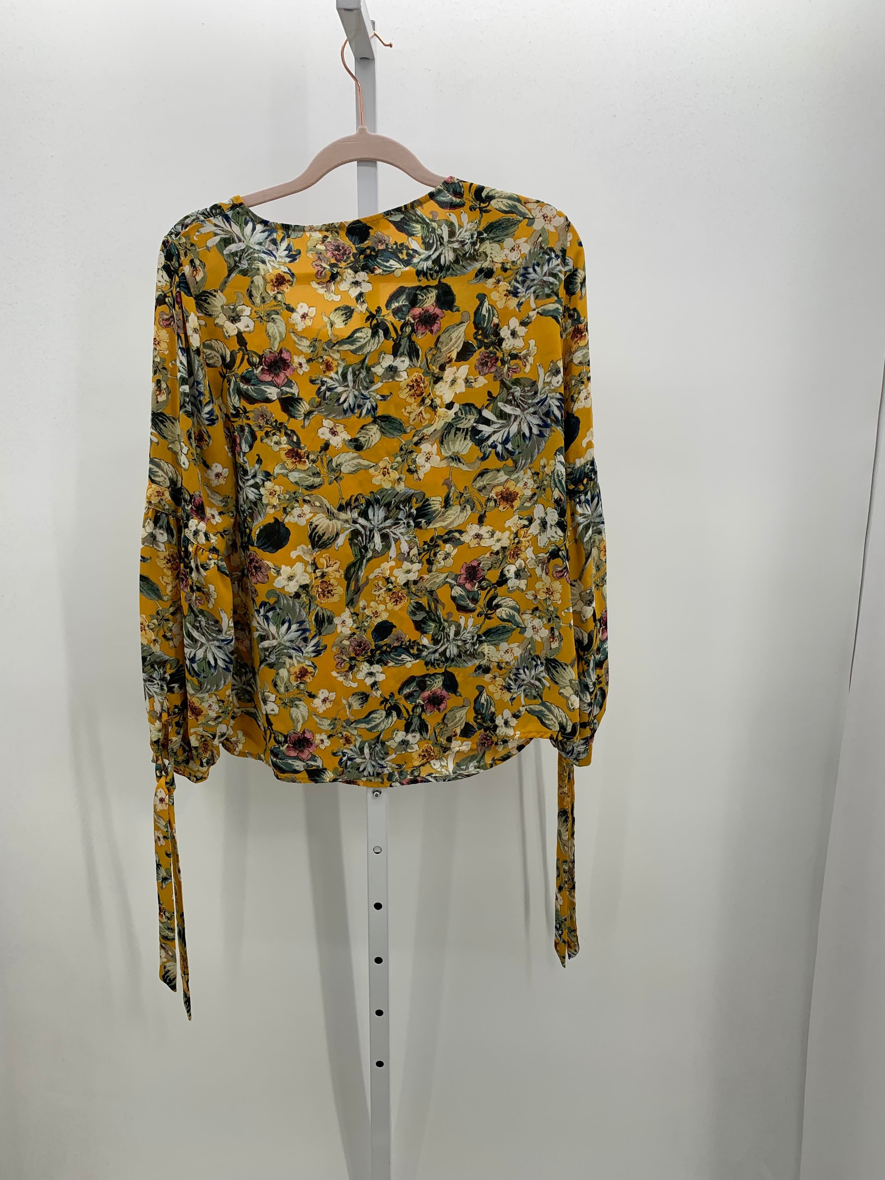 Rose & Olive Size Medium Misses Long Sleeve Shirt