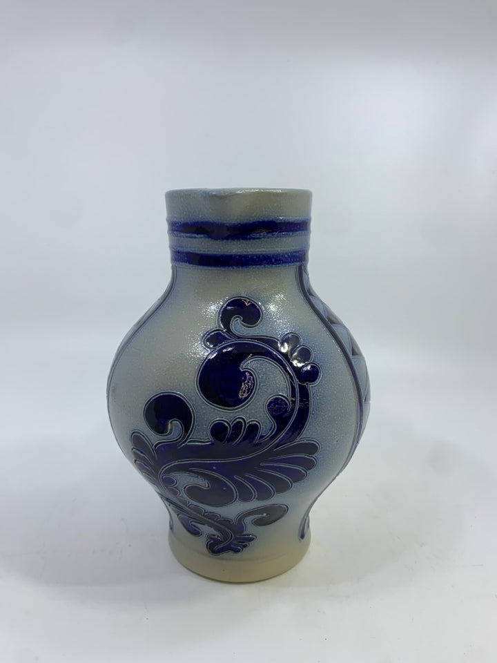 VTG GERMAN SALT-GLAZED STONEWARE JUG.