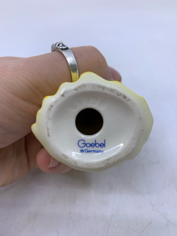 ANGEL IN YELLOW DRESS RED HAIR.