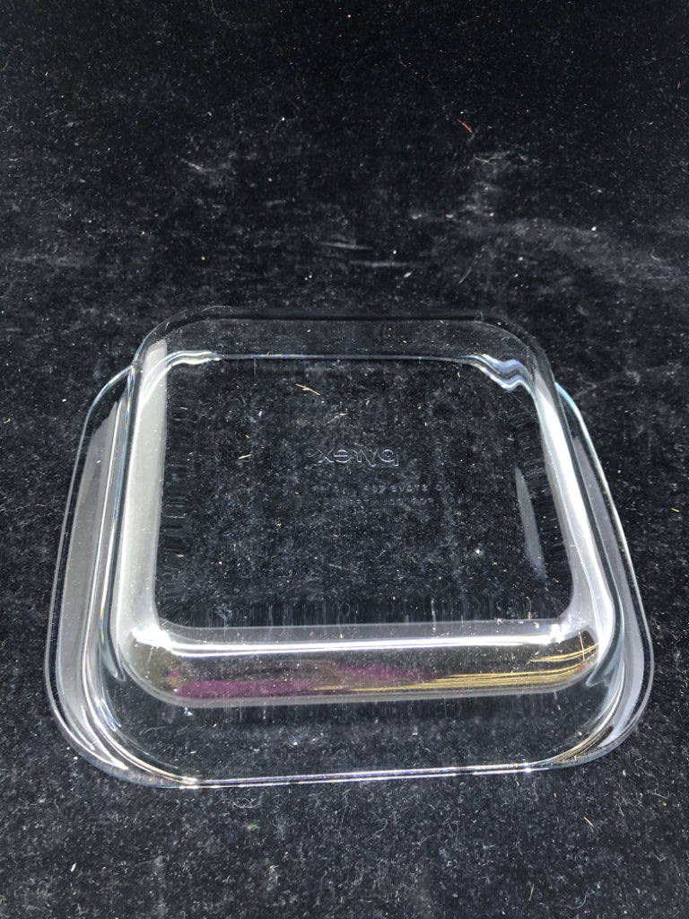 NIB 6 PC LITTLE PYREX BAKING DISHES.