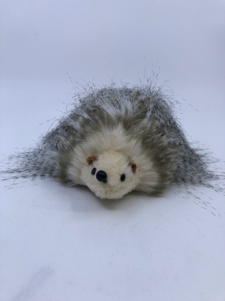 PLUSH HEDGEHOG TOY.