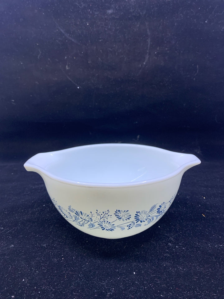 VTG PYREX BLUE DESIGN BOWL W CINDERELLA HANDLES.