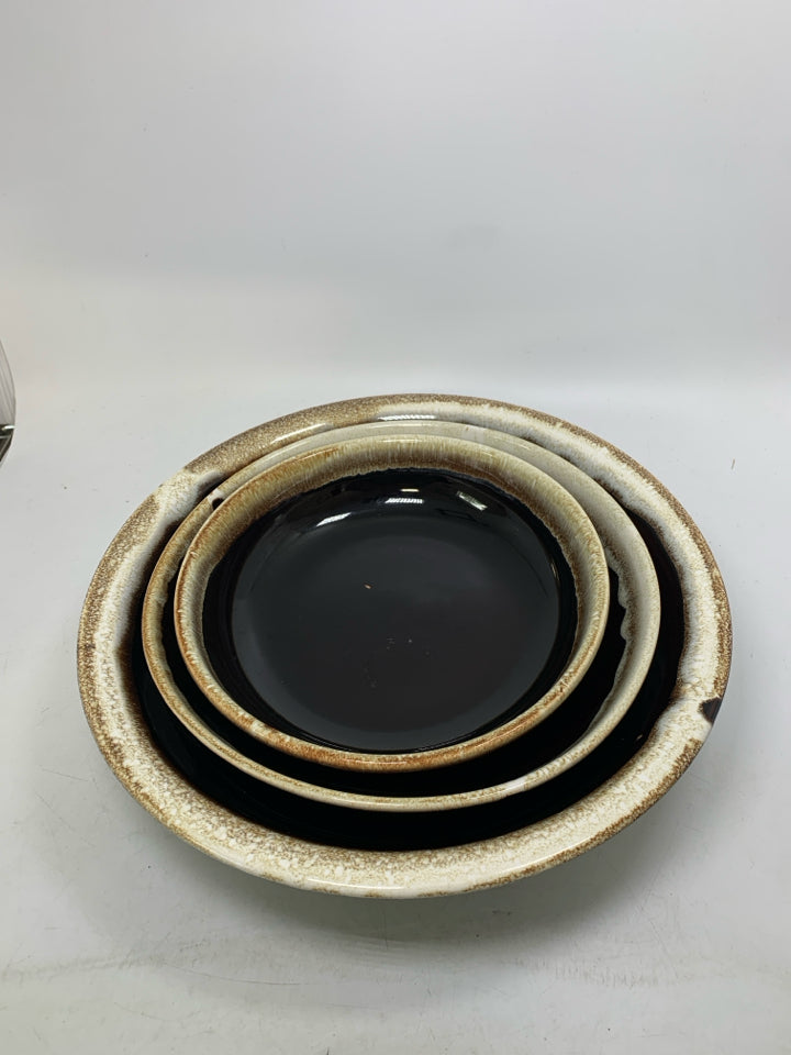 3 BROWN HEAVY NESTING BOWLS.