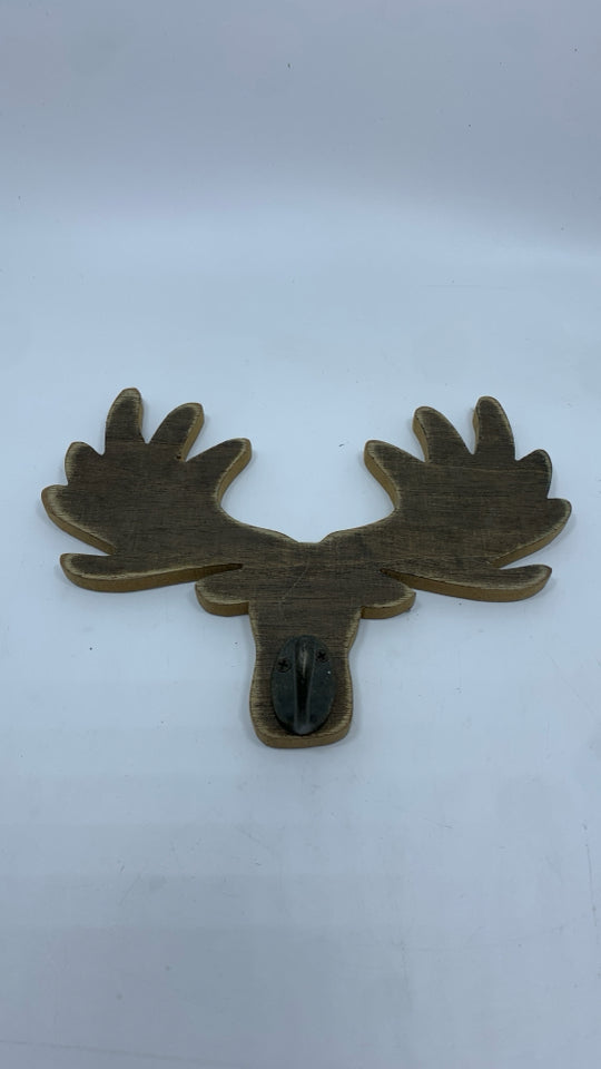 MOOSE HEAD SHAPED HOOK.