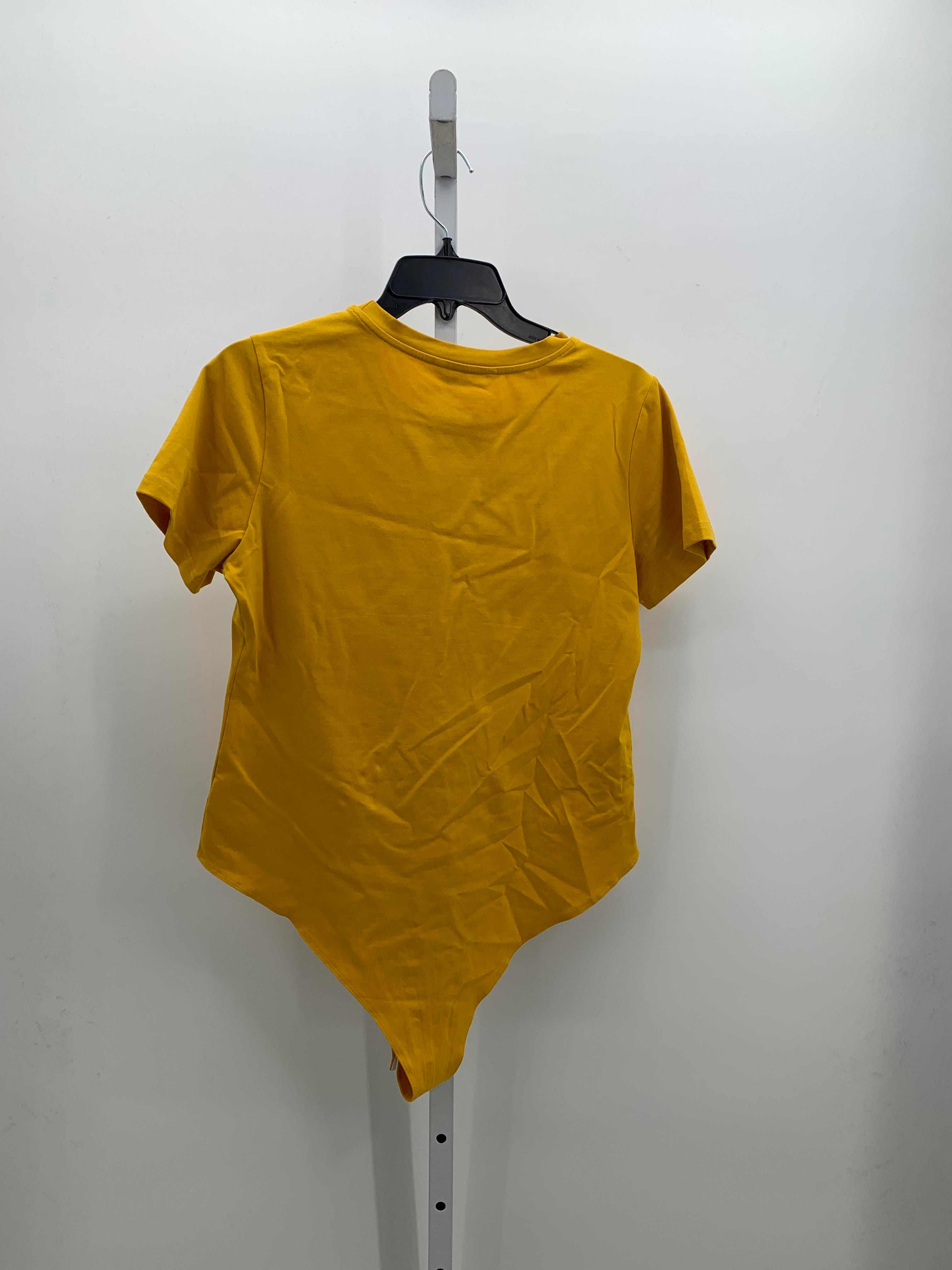 Size Extra Large Misses Short Sleeve Shirt