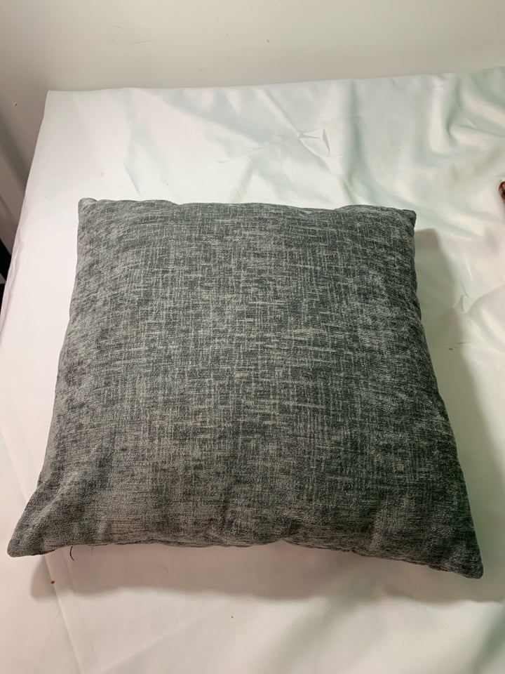 SOLID GREY PILLOW.