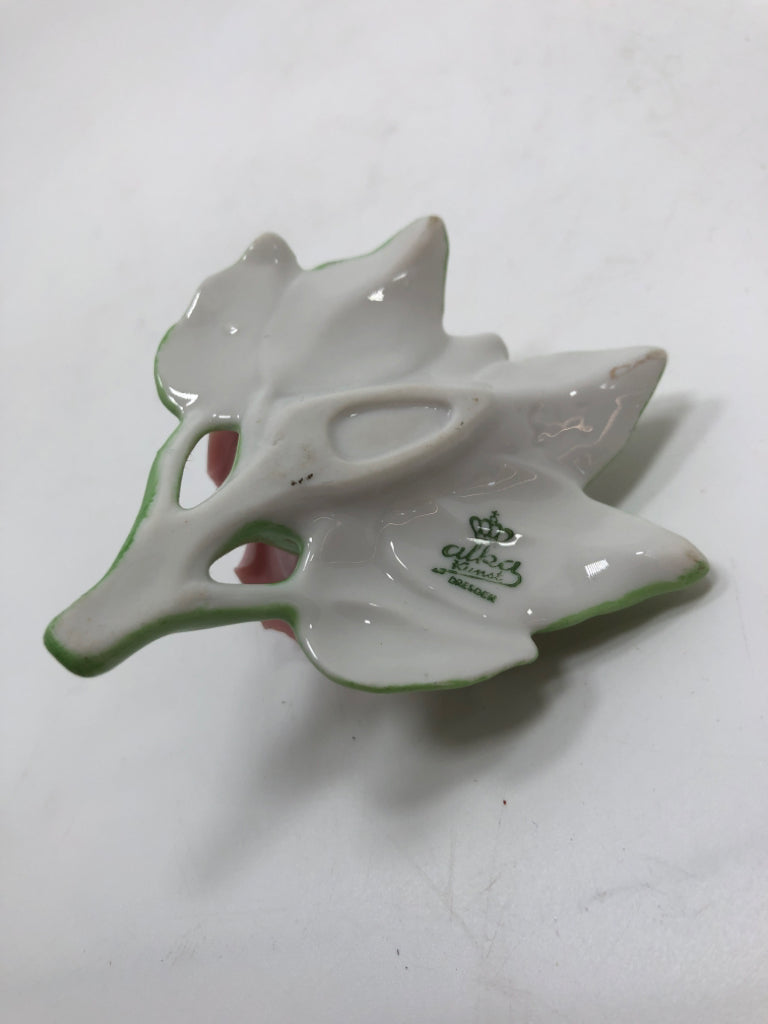VTG CERAMIC ROSE.