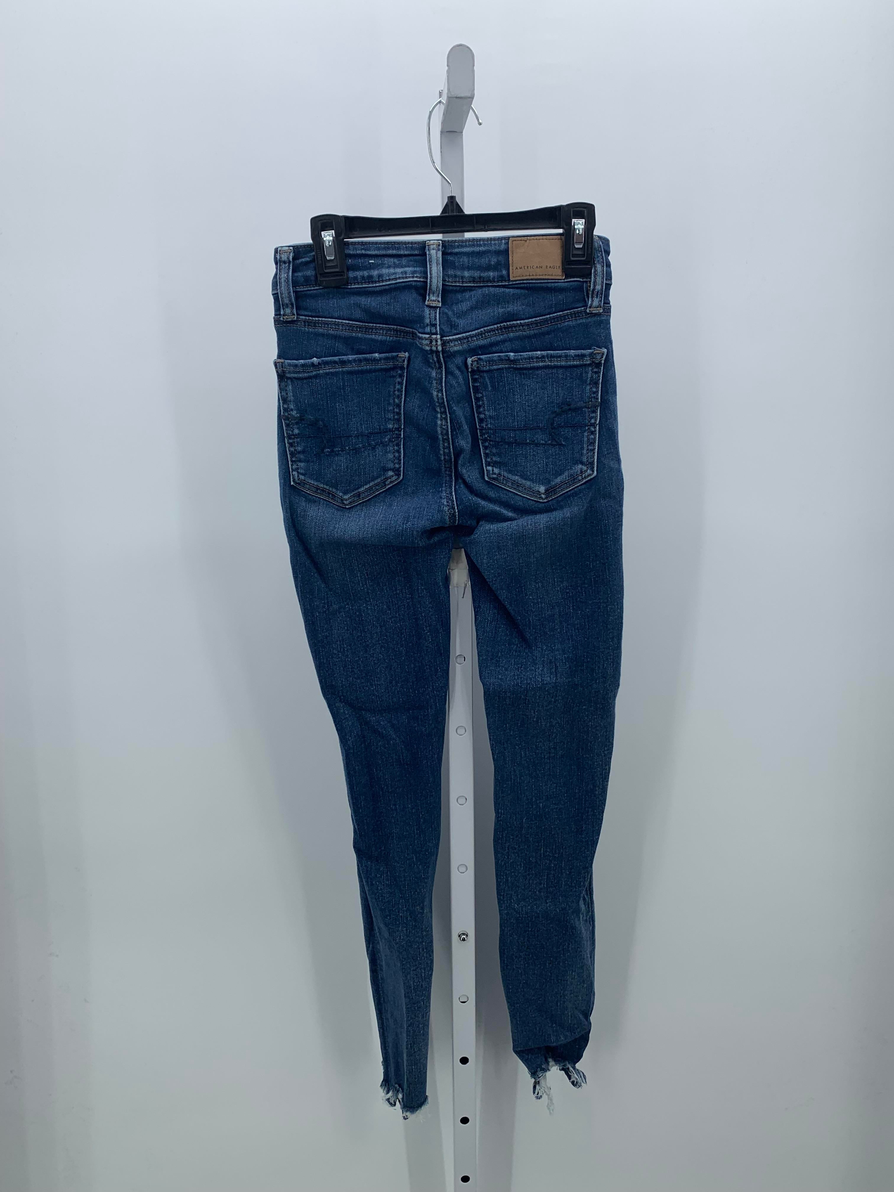 American Eagle Size 00 Juniors Cropped