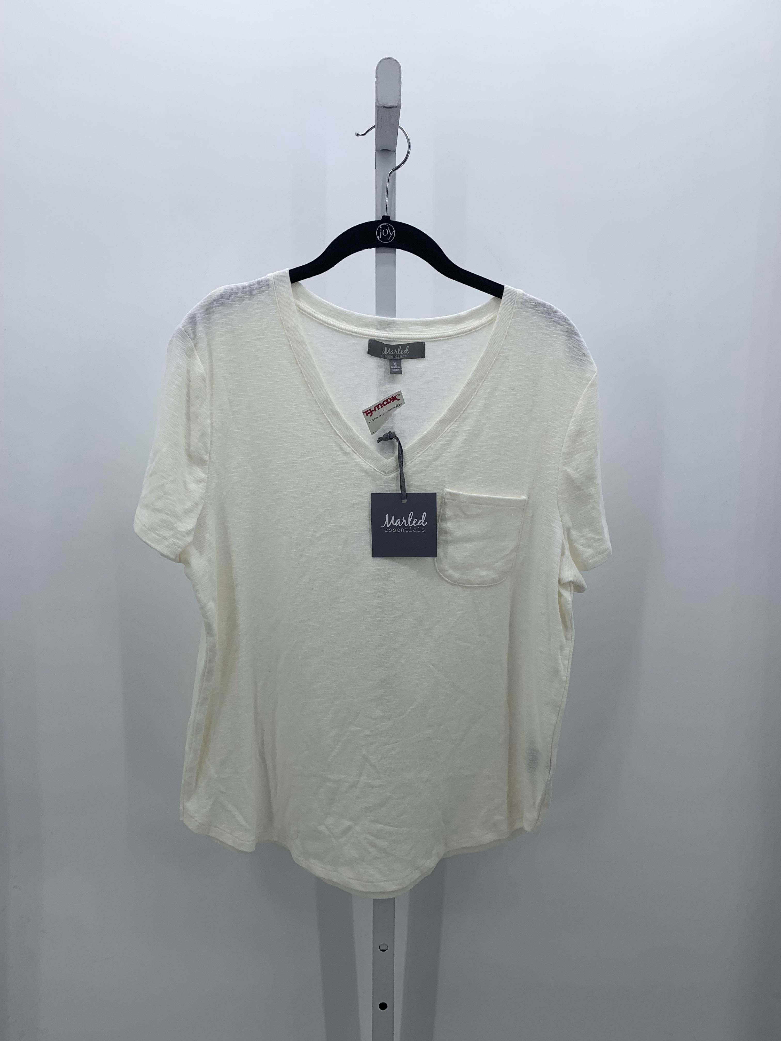 Size Extra Large Misses Short Sleeve Shirt