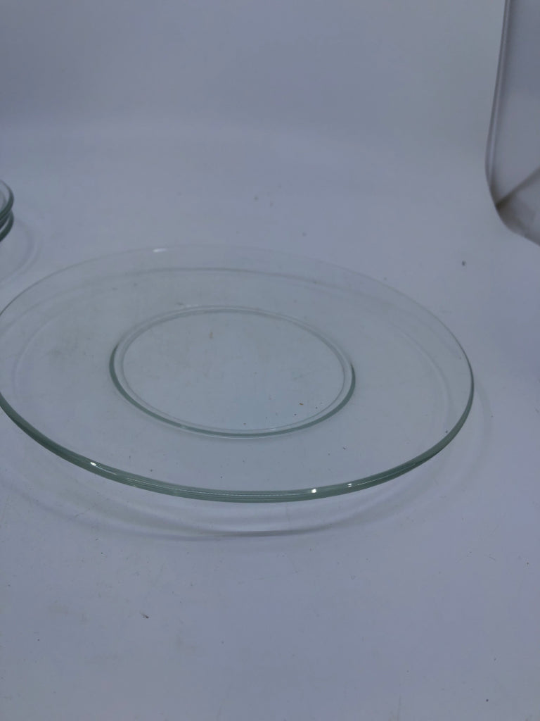 4 GLASS DESSERT PLATES.