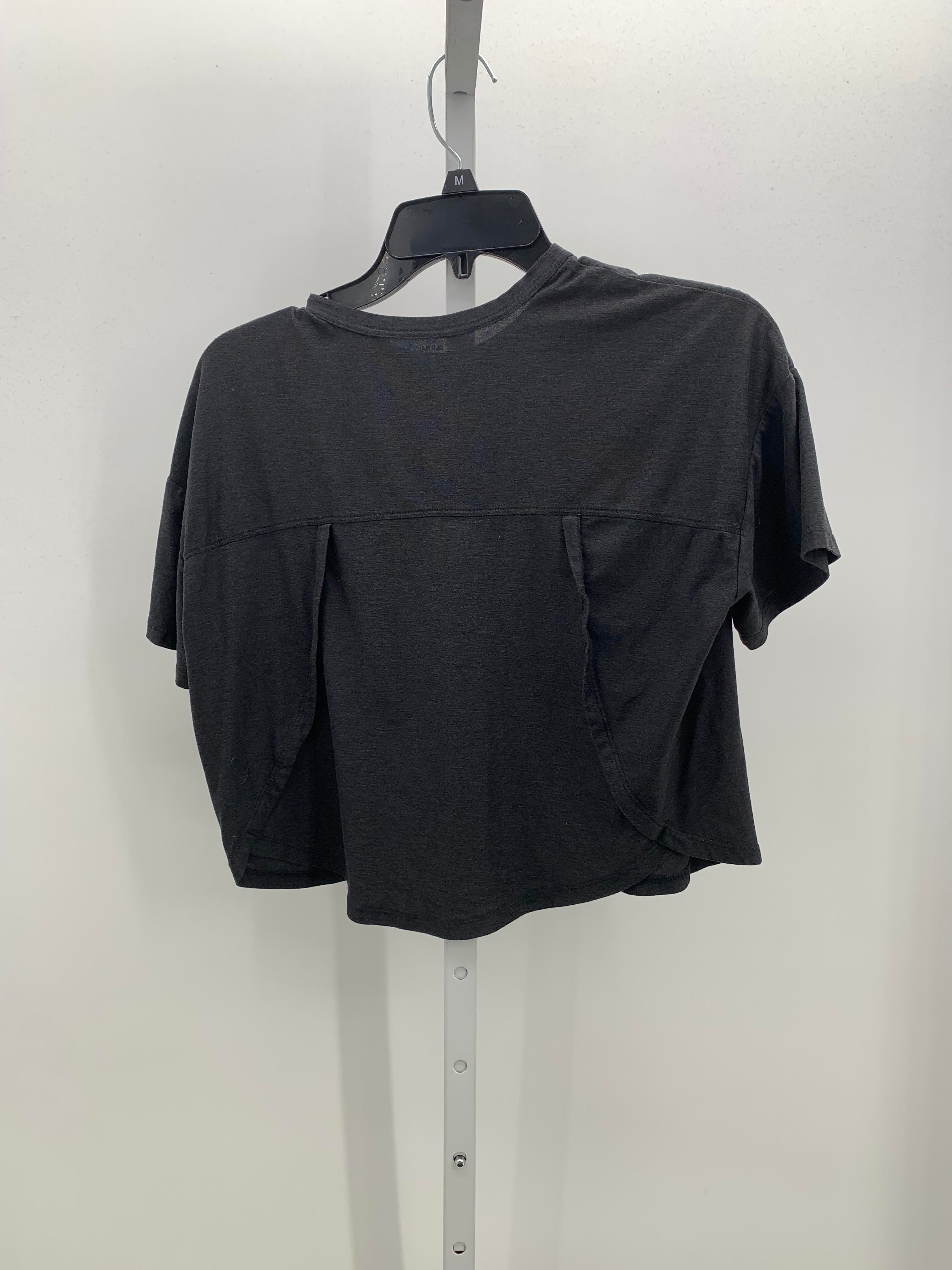 Old Navy Size 14-16 Girls Short Sleeve Shirt