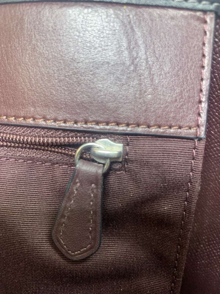 Coach CL420 City Tote in Signature Canvas w/ Rose Print
