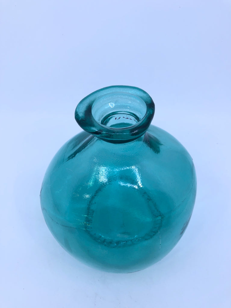 TEAL ROUND VASE.