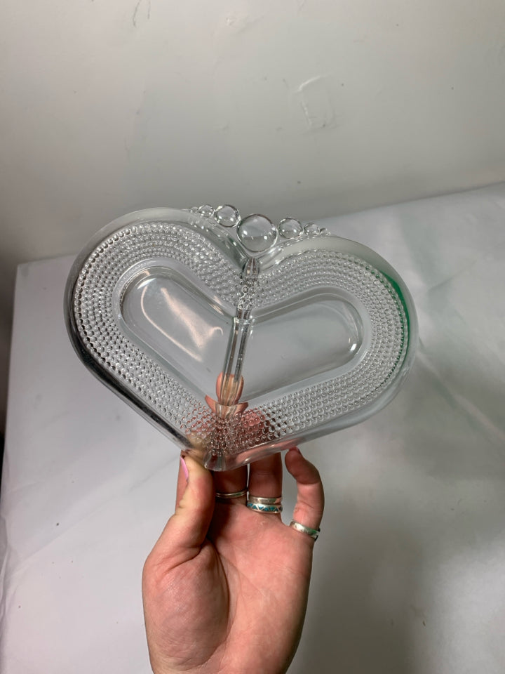 SMALL HEART SHAPED DIVIDED DISH.