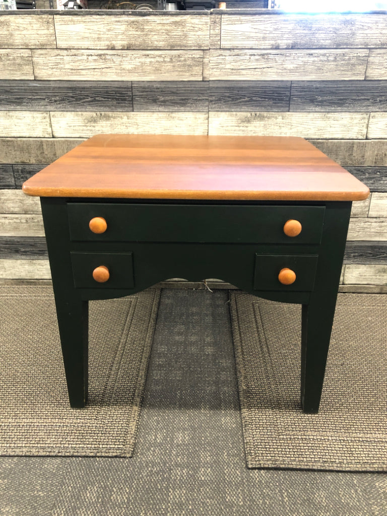 END TABLE GREEN BOTTOM -WOOD TOP, 3 DRAWERS.