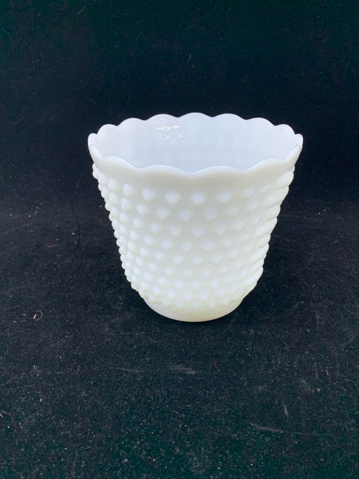 VTG WHITE MILK GLASS BOWL.