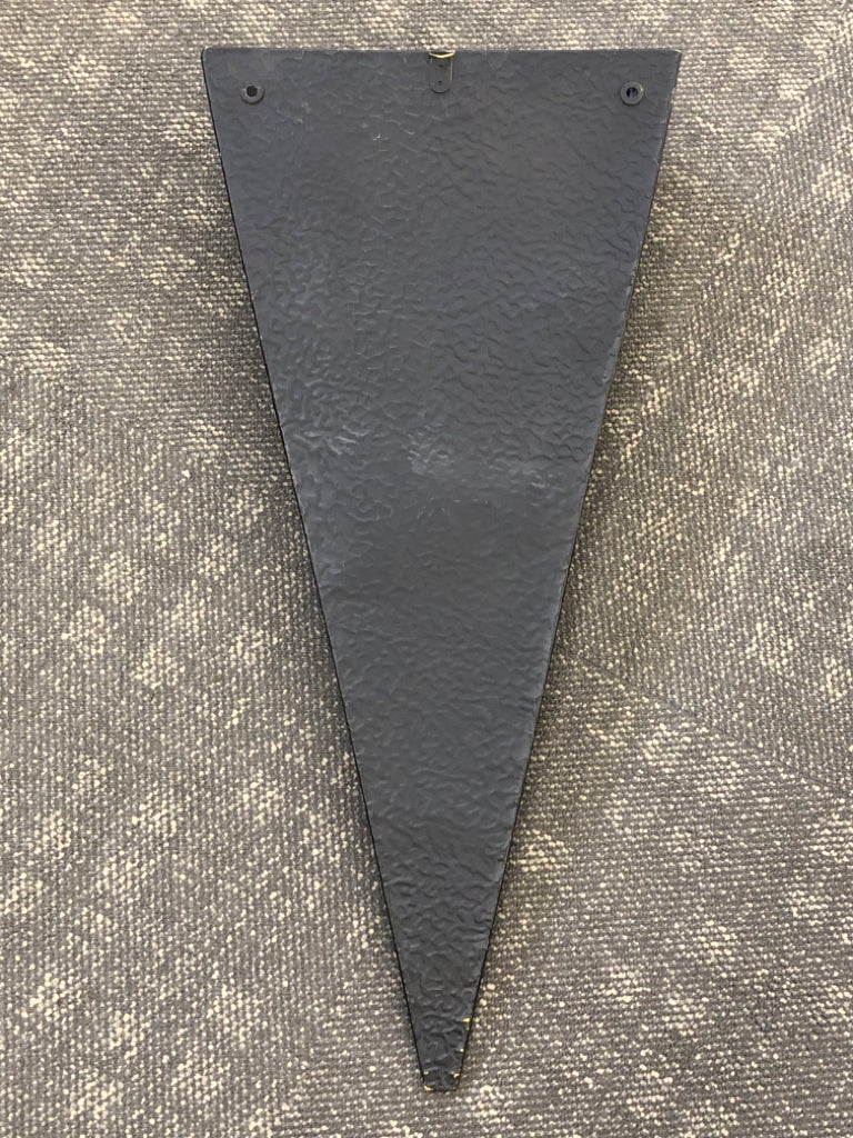 TEXTURED BRONZE METAL WALL POCKET.