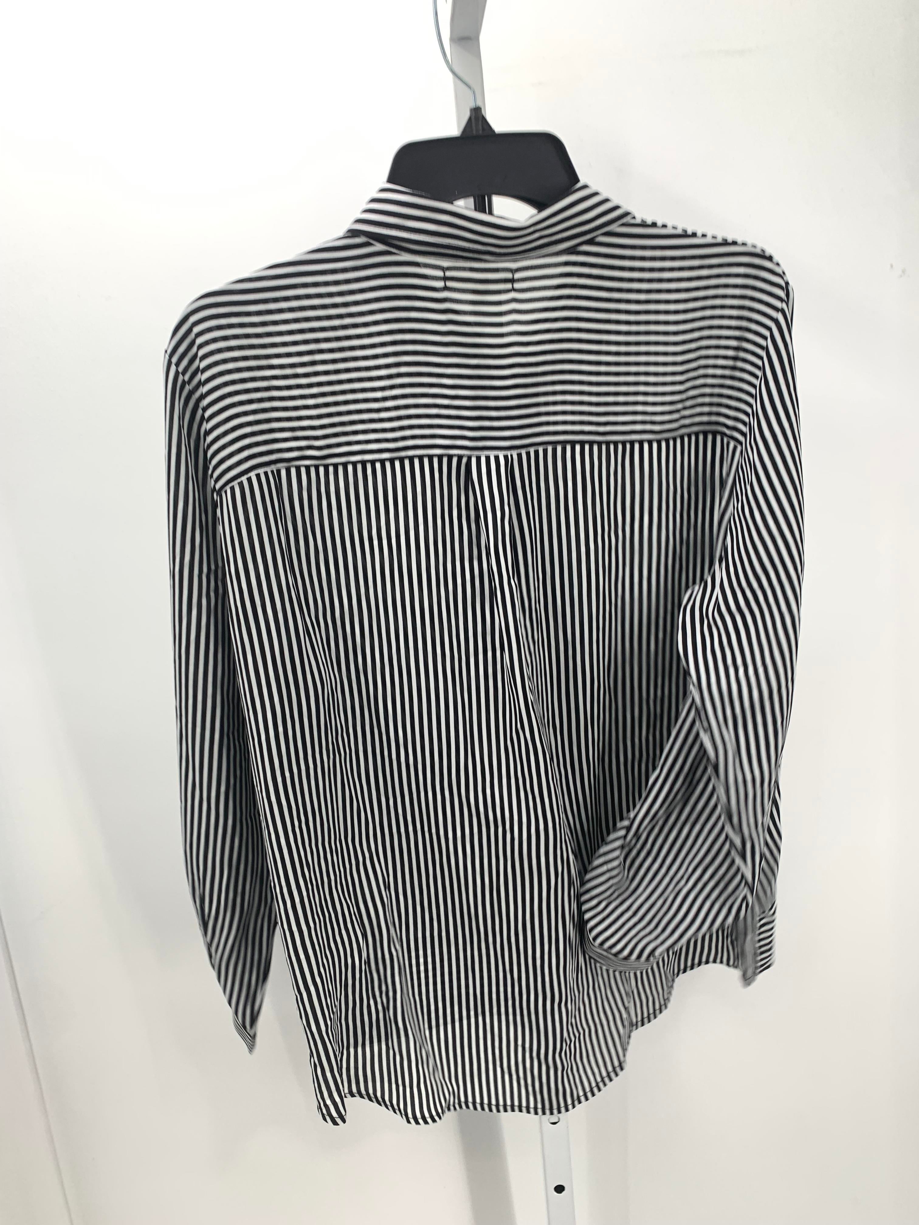 Maurices Size Extra Large Misses Long Sleeve Shirt