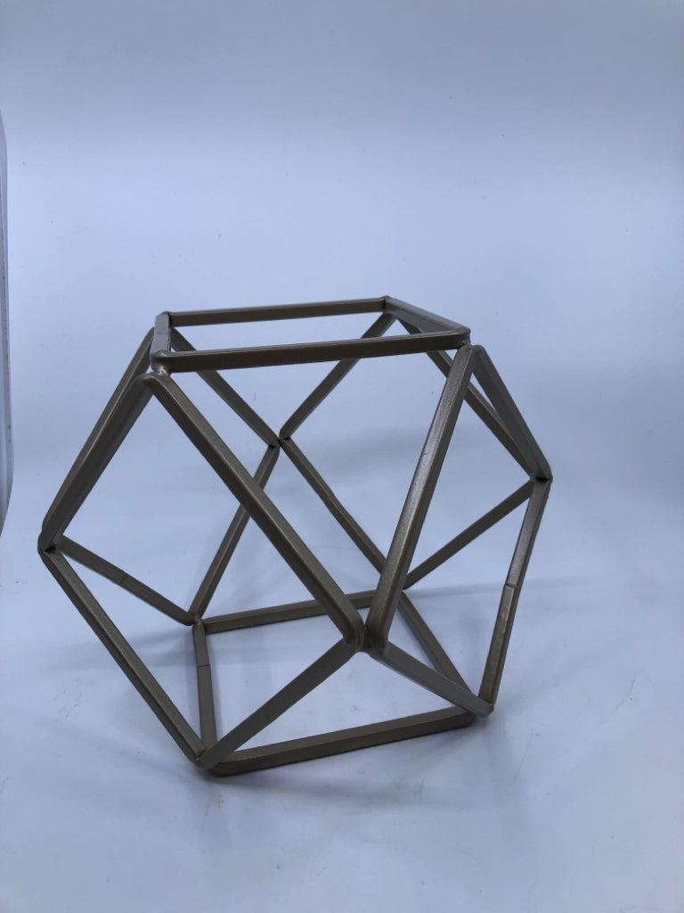 LIGHT BROWN METAL OPEN BALL DESK DECOR.
