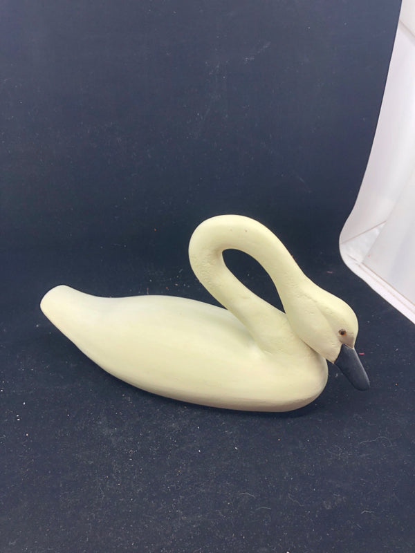 WOOD DECOY SWAN.