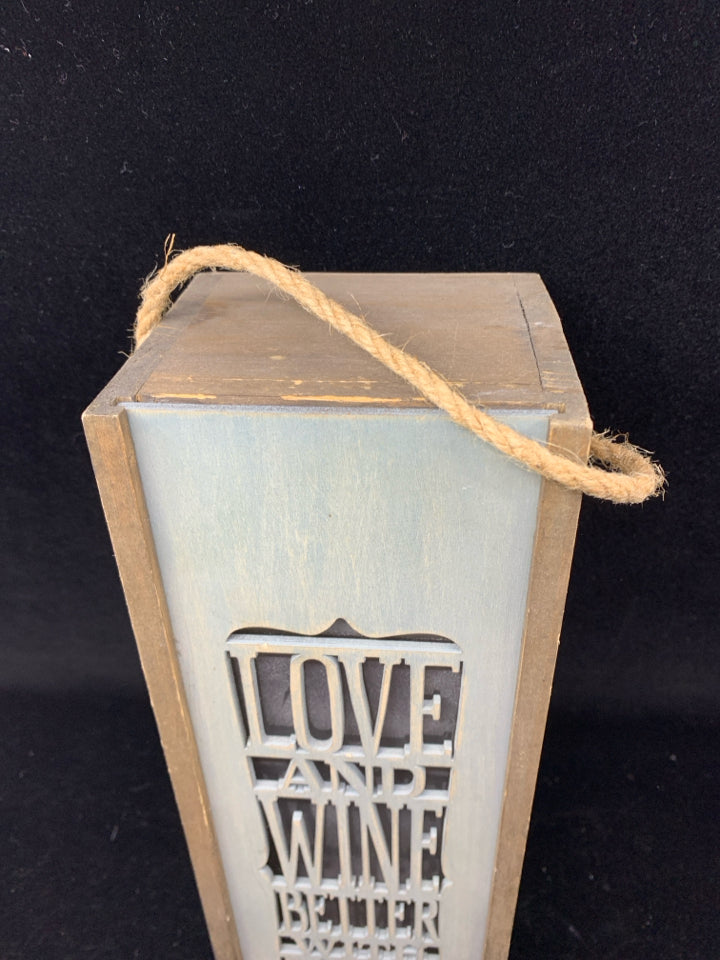 LIGHT UP LOVE AND WINE DECOR.